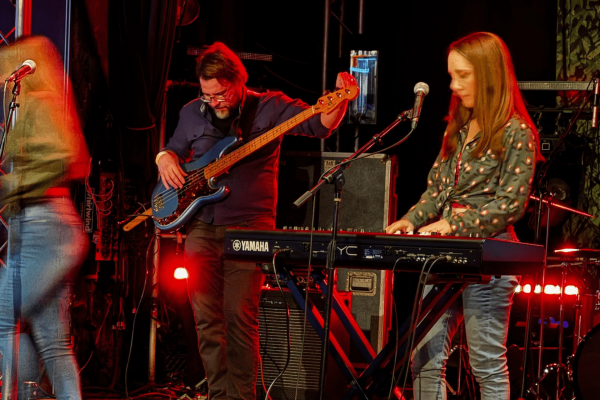 How Do Music Artists Get Paid: Industry Guide (2025)