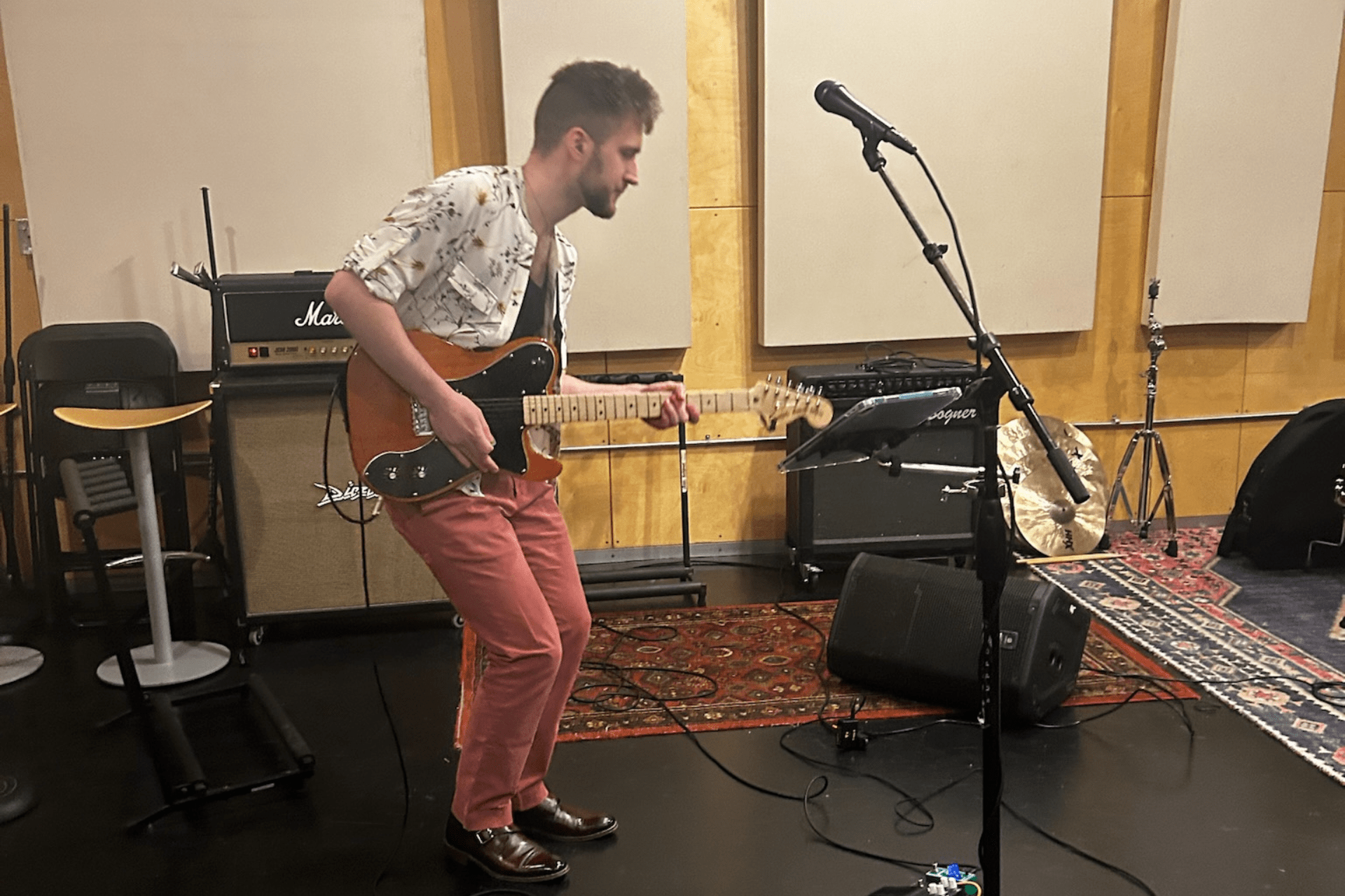 what to look for in a record label